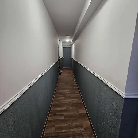 Budget Avec Parking Au Centre-ville * Charleville-Mézières